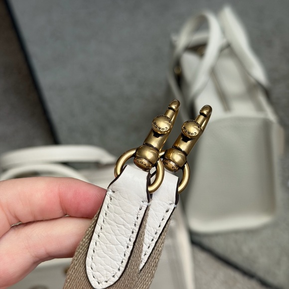 Coach Cargo Tote 20 Bubble Leather Chalk - Picture 13 of 15